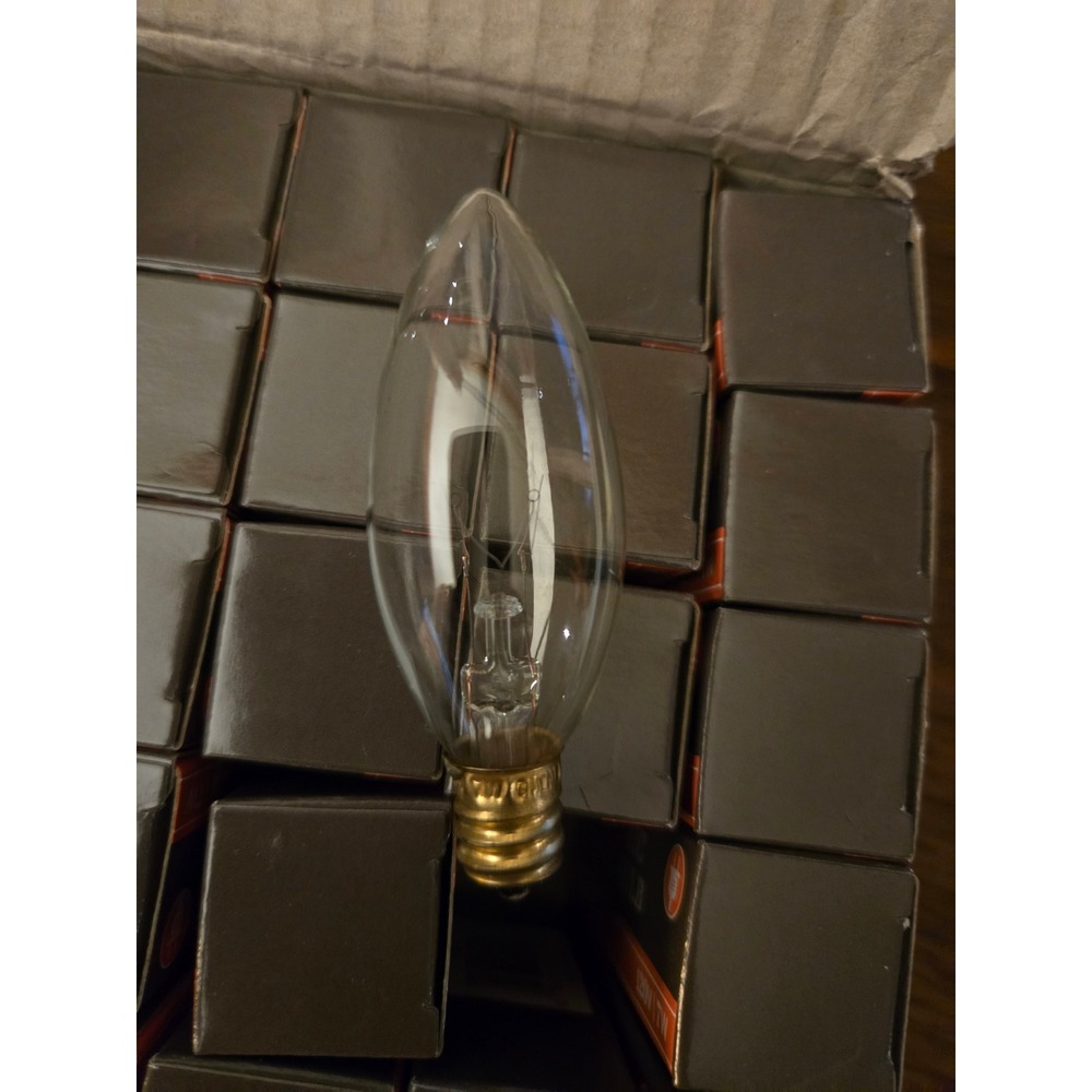 25 Pack Candelabra Base 7W 120V Clear Torpedo Light Bulbs E12 6084B Bulk Lot